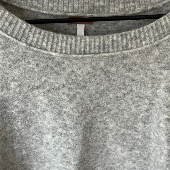 Free People Gray Crewneck Men's Sweater Sz S - Picture 4 of 4